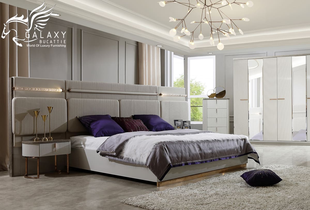 Bộ giường ngủ đẹp sang trọng PN9034 – Bộ giường ngủ đẹp sang trọng PN9034 sẽ là món quà tuyệt vời dành cho chính bản thân mình hoặc cho người thân của bạn. Được thiết kế với phong cách hiện đại và tinh tế, bộ giường này sẽ tạo nên một không gian nghỉ ngơi ấn tượng, giúp bạn có được giấc ngủ ngon hơn. Với chất liệu cao cấp và độ bền cao, bộ giường sẽ hoàn hảo trang trí cho phòng ngủ của bạn.