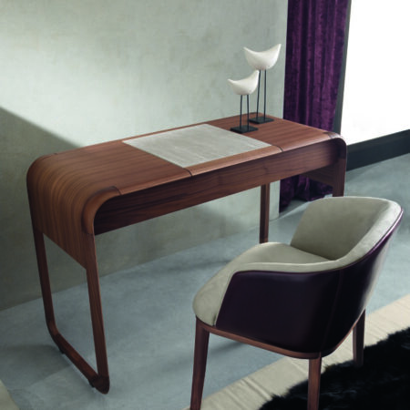 Galaxy Centre | Giường ngủ Fly Grace – Bộ sưu tập My Luxury.