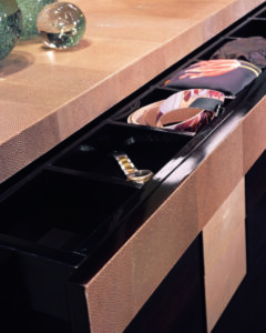 Galaxy Centre | Giường ngủ Lowel – Bộ sưu tập Absolute. Galaxy Centre | Giường ngủ Lowel – Bộ sưu tập Absolute.