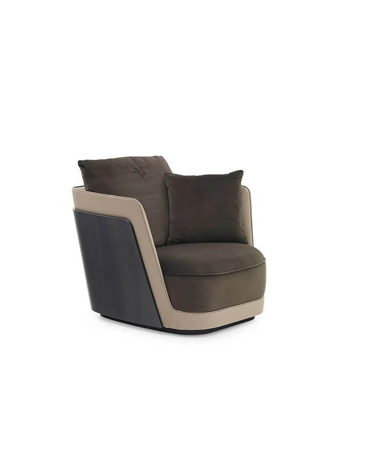 RICHMOND ARMCHAIR