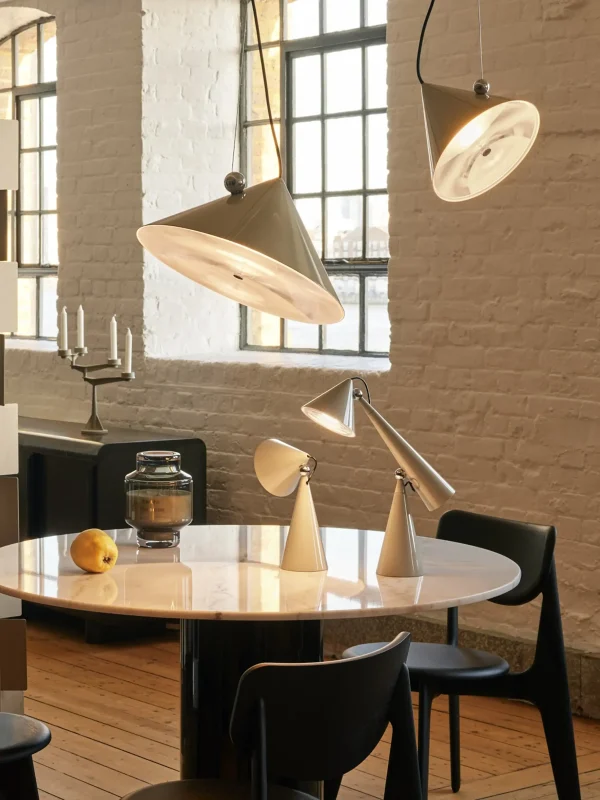 Galaxy Centre | Pose Small Pendant