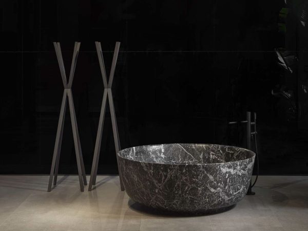 Galaxy Centre | Orion Bathtub Galaxy Centre | Orion Bathtub
