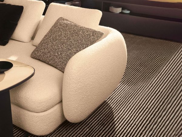 Galaxy Centre | Saint Germain Sofa