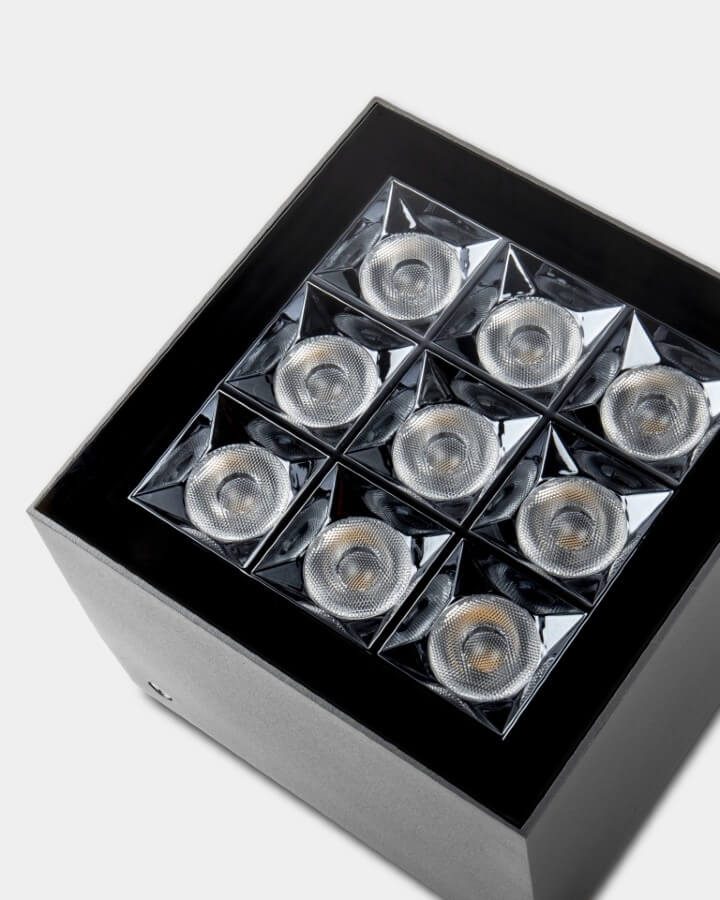 1677165661-cube-pro-spot-9leds-z5-det3-gris2000