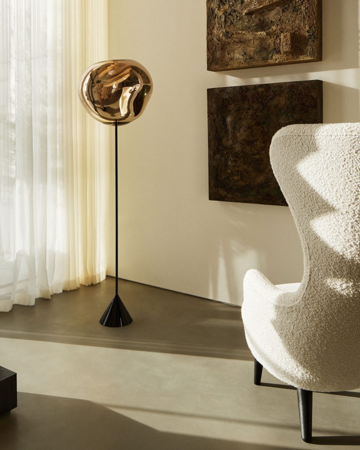 floor-lamp-melt-cone-slim-led-2015-gold_madeindesign_414585_original